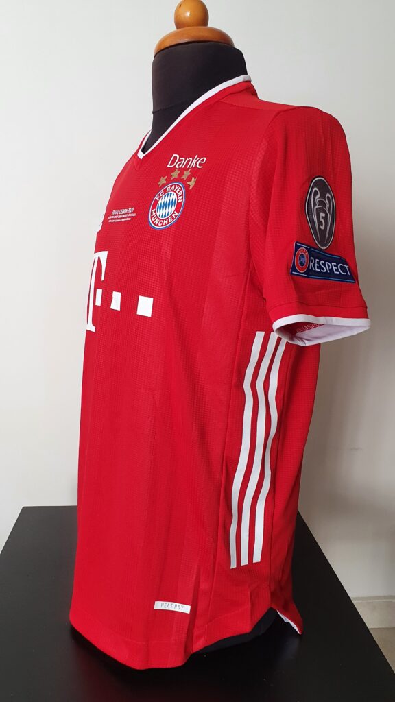 BayernM1920RedFinalCL_5